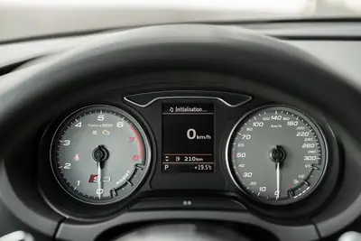 Audi S3 2.0 TFSI Quattro 2013 — Berline sportive allemande, 301 ch et roues hiver — Thumbnail 13