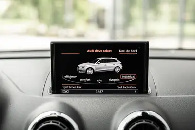 Audi S3 2.0 TFSI Quattro 2013 — Berline sportive allemande, 301 ch et roues hiver — Thumbnail 22