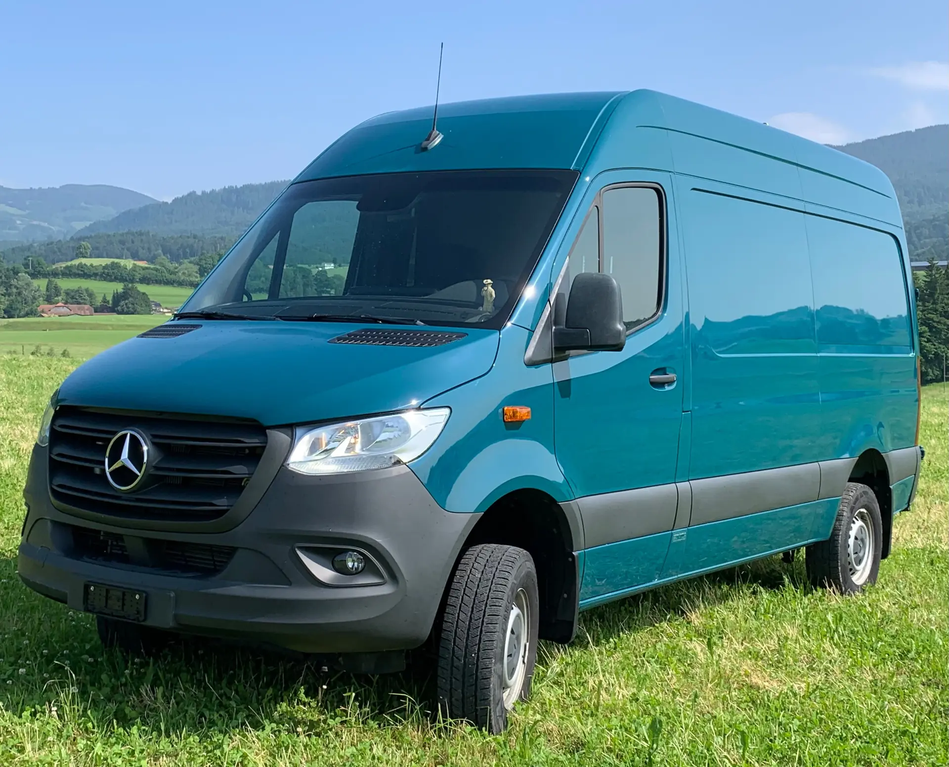 Mercedes-Benz Sprinter 3.0 V6 CDI 4x4 — Utilitaire polyvalent 4 roues motrices, moteur V6 performant — Außenansicht