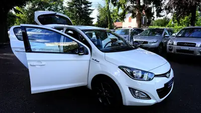 Hyundai i20 1.2 Comfort — Citadine fiable première main, faible kilométrage — Thumbnail 11