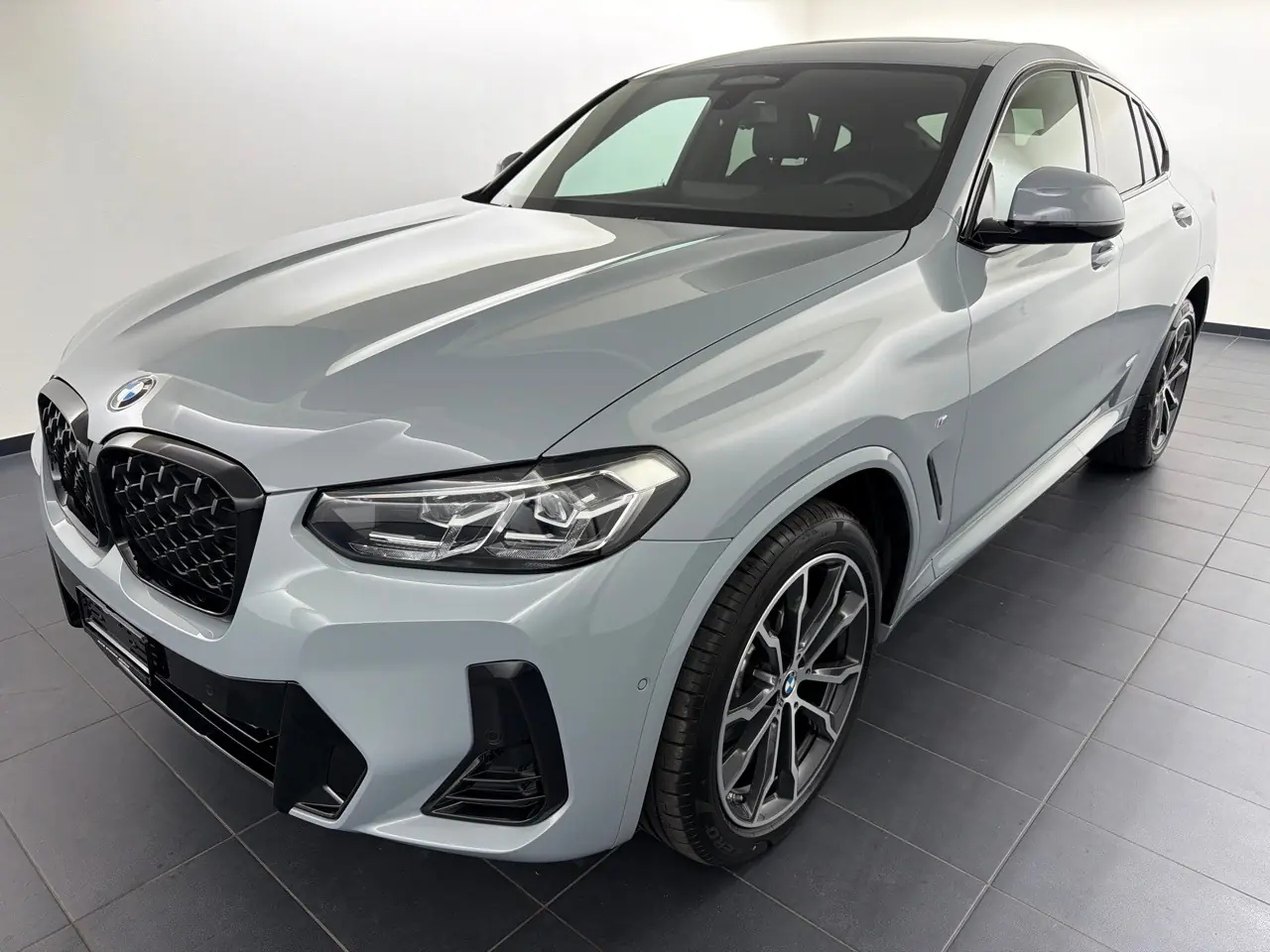 BMW X4 xDrive 20d M Sport 2025 — Diesel hybride 48V, première main, km réduits