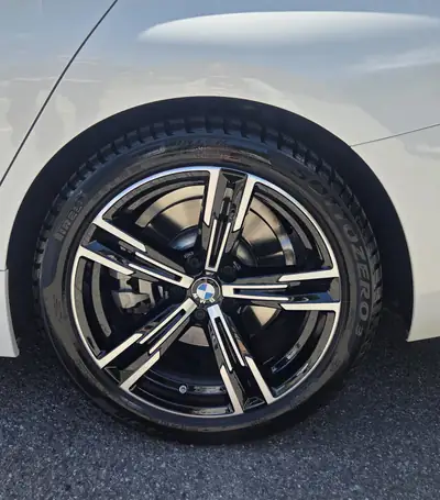 BMW 330i Touring G21 M Sport — Break sportif 2024, moteur 245 ch, pneus toutes saisons inclus — Miniature 10