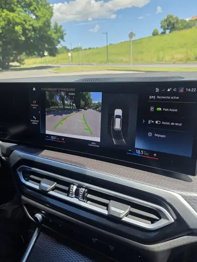 BMW 330i Touring G21 M Sport — Break sportif 2024, moteur 245 ch, pneus toutes saisons inclus — Miniature 16