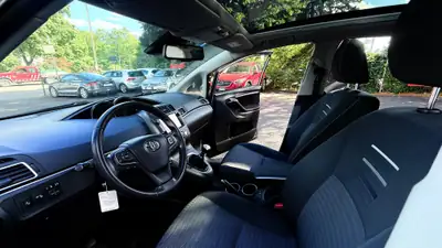 Toyota Verso 1.8 Trend — Monospace 7 places fiable, sans sinistre, 78000 km — Thumbnail 11