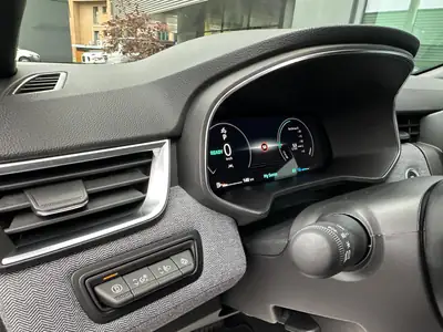 Renault Clio 1.6 E-Tech Techno — Hybride performant, 43'000 km seulement — Thumbnail 11