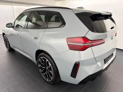 BMW X3 xDrive 20 48V M Sport Pro 2025 — SUV hybride léger, 5200 km, première main — side view