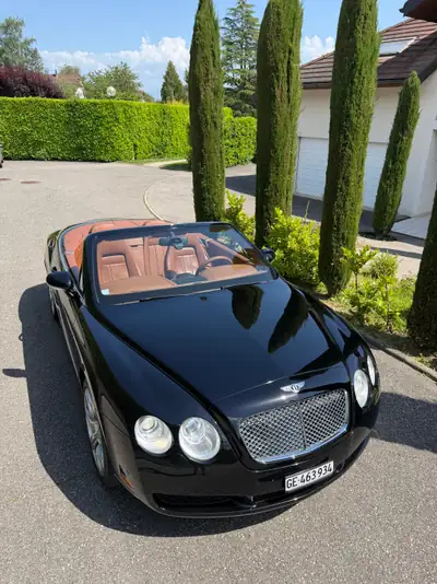 Bentley Continental GTC W12 — Cabriolet de prestige 560 ch, sans accident — arrière