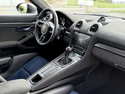 Porsche 718 Boxster 4.0 GT4 RS — Sportive légendaire, 500 ch purs — Miniatur 8