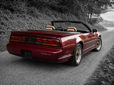 Pontiac Firebird Trans Am V8 Cabrio 1992 — Légende américaine, moteur 5.0L, sans accident — détail