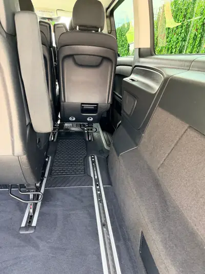 Mercedes-Benz Vito 116 CDI Lang — Monospace 8 places diesel 4Matic, faible kilométrage — Thumbnail 10
