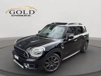 MINI Countryman Cooper SD ALL4 — SUV compact 4x4, diesel performant et économe — exterior view