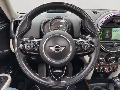 MINI Countryman Cooper SD ALL4 — SUV compact 4x4, diesel performant et économe — Thumbnail 7