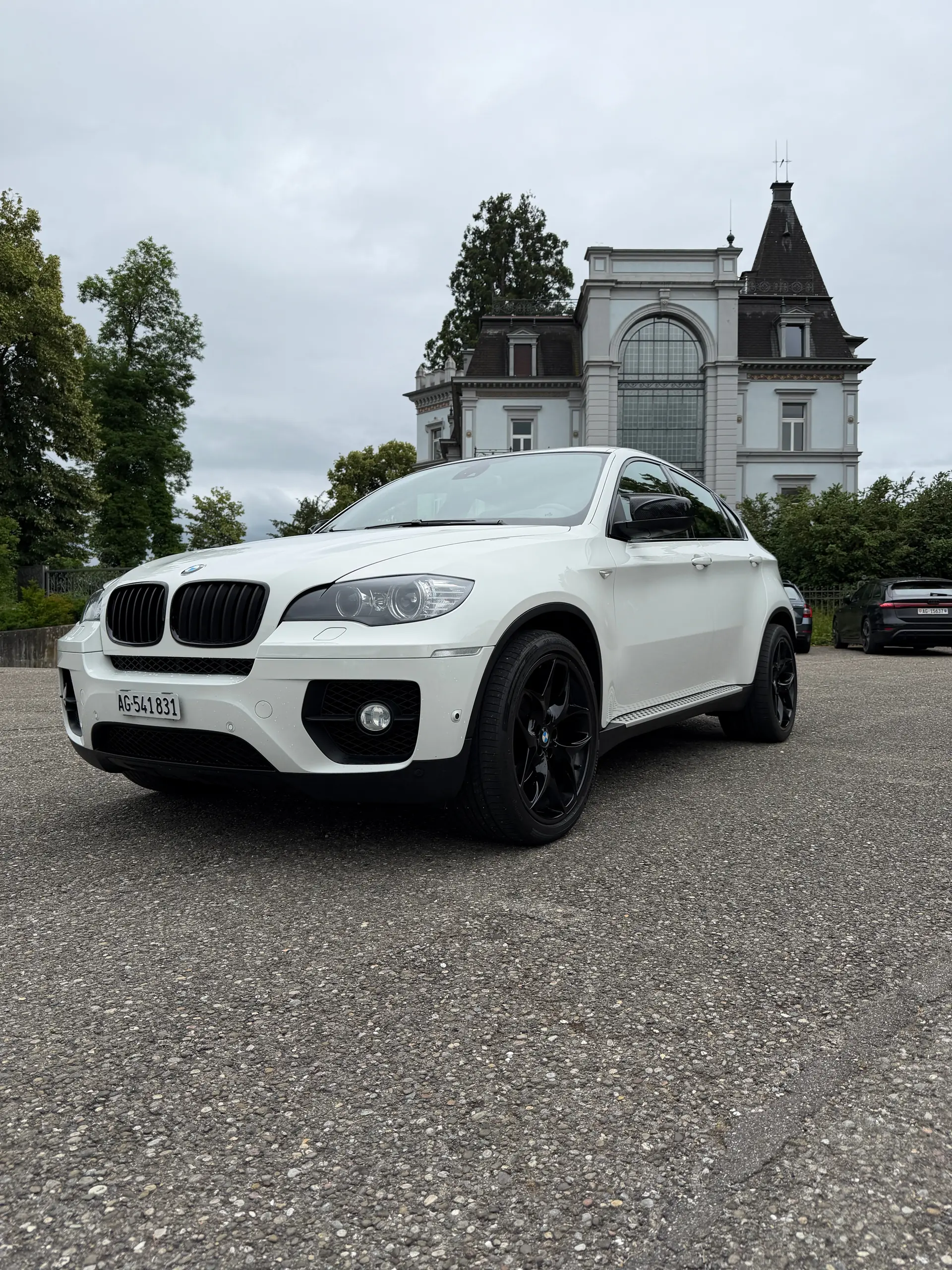 BMW X6 40d xDrive 2011 — SUV coupé diesel robuste, 156 000 km, sans sinistre — vue extérieure