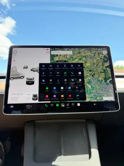 Tesla Model 3 Standard Range RWD — Berline électrique performante, 49 500 km seulement — Thumbnail 23