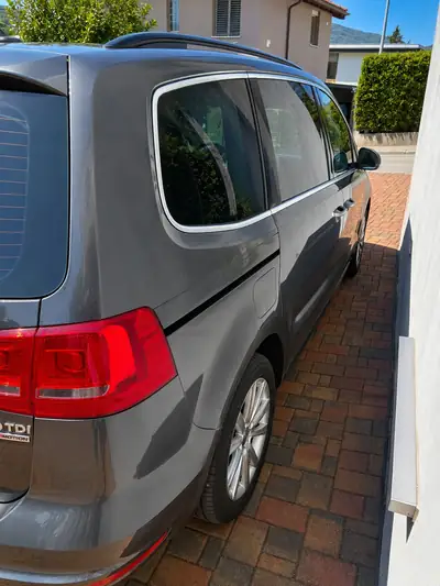 VW Sharan 2.0 TDI — Monospace fiable, 140 ch, essence économique et sécurisé — dashboard