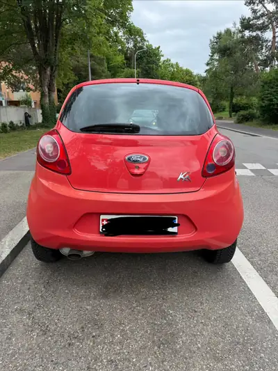 Ford Ka 1.2 Titanium — Citadine compacte et économique, idéale pour la ville — intérieur