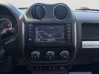 Jeep Compass 2.2 CRD Limited — SUV compact diesel fiable, entretien suivi — Thumbnail 7