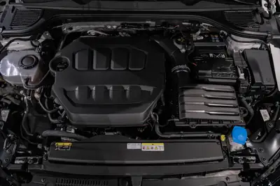Volkswagen Golf 2.0 TSI GTI DSG — Sportive affûtée, cuir premium et 10 200 km seulement — Thumbnail 25