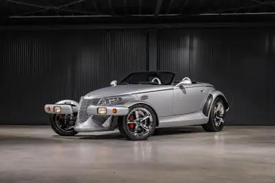 Chrysler Prowler 2002 — Cabriolet légendaire, entretien impeccable, 54 000 km — exterior view