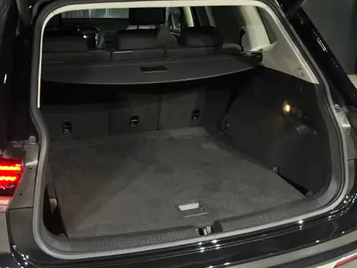 VW Tiguan Allspace 2.0 TSI Highline 4Motion — SUV 7 places, traction intégrale, toit panoramique — Thumbnail 25