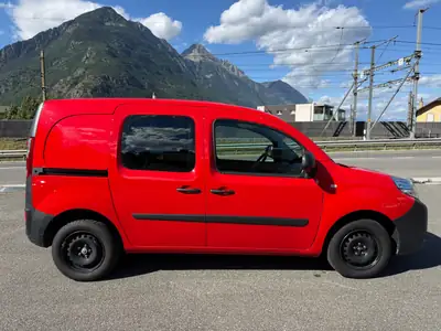 Renault Kangoo Medium dCi 95 — Utilitaire fiable, entretien à jour, 60600 km — détail