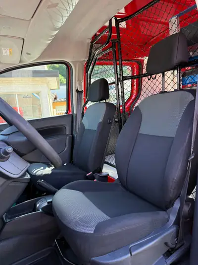 Renault Kangoo Medium dCi 95 — Utilitaire fiable, entretien à jour, 60600 km — Miniature 12