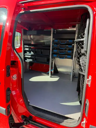 Renault Kangoo Medium dCi 95 — Utilitaire fiable, entretien à jour, 60600 km — Miniature 11