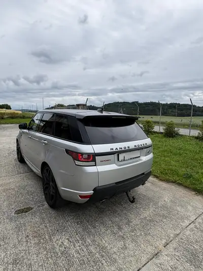 Range Rover Sport 3.0 SDV6 HSE Dynamic — SUV premium diesel, entretien impeccable — côté