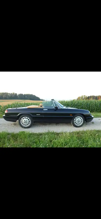Alfa Romeo Spider 2.0 — Cabriolet classique 1991, 79'000 km, sans sinistre — côté