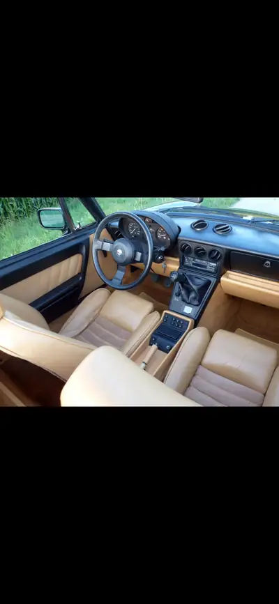 Alfa Romeo Spider 2.0 — Cabriolet classique 1991, 79'000 km, sans sinistre — intérieur