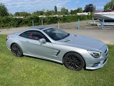 Mercedes-Benz SL 500 V8 — Roadster légendaire, 435 ch et seulement 42 800 km — Miniatura 9