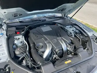 Mercedes-Benz SL 500 V8 — Roadster légendaire, 435 ch et seulement 42 800 km — Miniatura 11