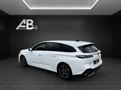 Peugeot 308 SW 1.5 BlueHDI 130 ch — Break pratique, moteur économe et révisé — rear view