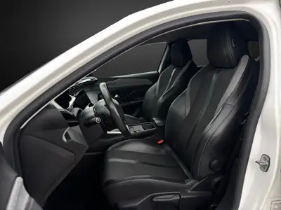 Peugeot 308 SW 1.5 BlueHDI 130 ch — Break pratique, moteur économe et révisé — Thumbnail 7