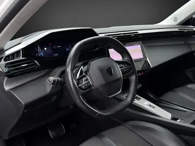 Peugeot 308 SW 1.5 BlueHDI 130 ch — Break pratique, moteur économe et révisé — Thumbnail 8