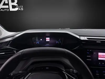Peugeot 308 SW 1.5 BlueHDI 130 ch — Break pratique, moteur économe et révisé — Thumbnail 12