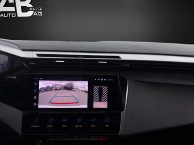 Peugeot 308 SW 1.5 BlueHDI 130 ch — Break pratique, moteur économe et révisé — Thumbnail 13