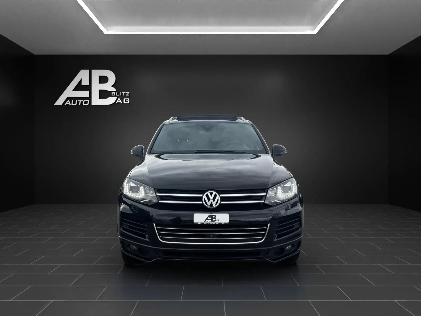 VW Touareg 3.0 TDI R-Line — SUV premium diesel, équipement complet, entretien récent