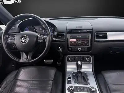 VW Touareg 3.0 TDI R-Line — SUV premium diesel, équipement complet, entretien récent — Miniatur 11