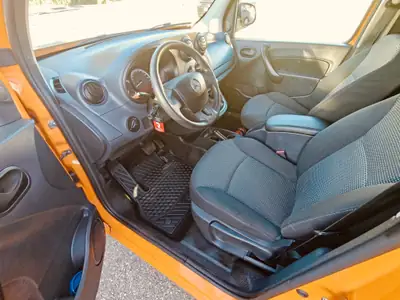 Mercedes-Benz Citan 114 PS Essence Automatique — Utilitaire fiable, seulement 31'300 km — Miniature 8