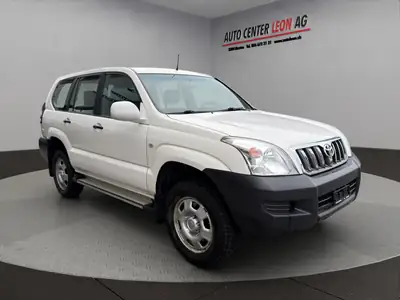 Toyota Land Cruiser 3.0 TD Linea Sol Executive — Le SUV légendaire, diesel performant et fiable — Miniatura 8