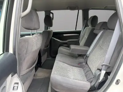 Toyota Land Cruiser 3.0 TD Linea Sol Executive — Le SUV légendaire, diesel performant et fiable — Miniatura 13