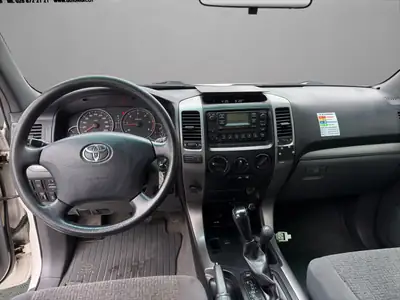 Toyota Land Cruiser 3.0 TD Linea Sol Executive — Le SUV légendaire, diesel performant et fiable — Miniatura 14