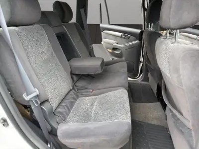 Toyota Land Cruiser 3.0 TD Linea Sol Executive — Le SUV légendaire, diesel performant et fiable — Miniatura 18