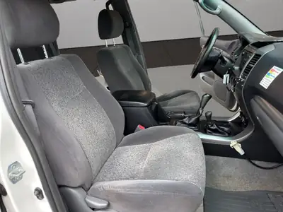 Toyota Land Cruiser 3.0 TD Linea Sol Executive — Le SUV légendaire, diesel performant et fiable — Miniatura 17