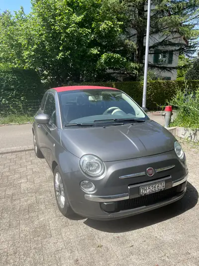 Fiat 500 Twinair Lounge Dualogic — Cabriolet urbain compact, économe et sans sinistre — Seitenansicht