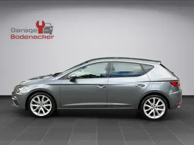 SEAT Leon 1.4 TSI Sport Line — Berline dynamique, entretien frais, équipements premium — rear view