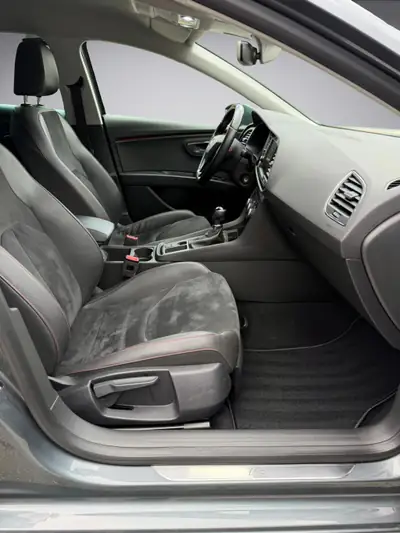 SEAT Leon 1.4 TSI Sport Line — Berline dynamique, entretien frais, équipements premium — Thumbnail 13