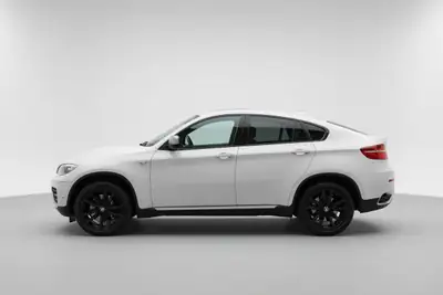 BMW X6 M50d Steptronic — SUV coupé diesel 381 ch, rare 5 places, sans accident — côté