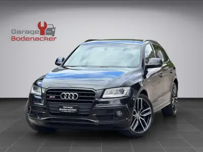 Audi SQ5 3.0 TDI 340 PS — SUV performance diesel, finition premium, entretien à jour — exterior view